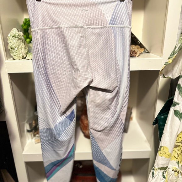 Peloton Women's Multicolor Leggings - Picture 2 of 4